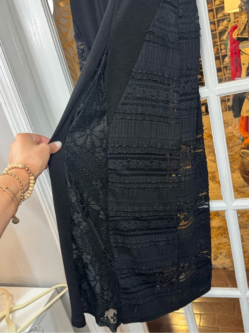 ▪️🔲◾️POL Black Wide-Leg Lace-Panel Pants with Satin Waist Tie ◾️🔲▪️ - Picture 8 of 14